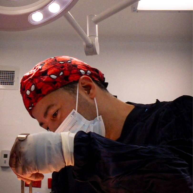 Cirugía-de-Senos-Todo-lo-que-Debes-Saber-antes-de-Operarte-DR-LEONARDO-RUEDA-CIRUJANO-PLASTICO-_5